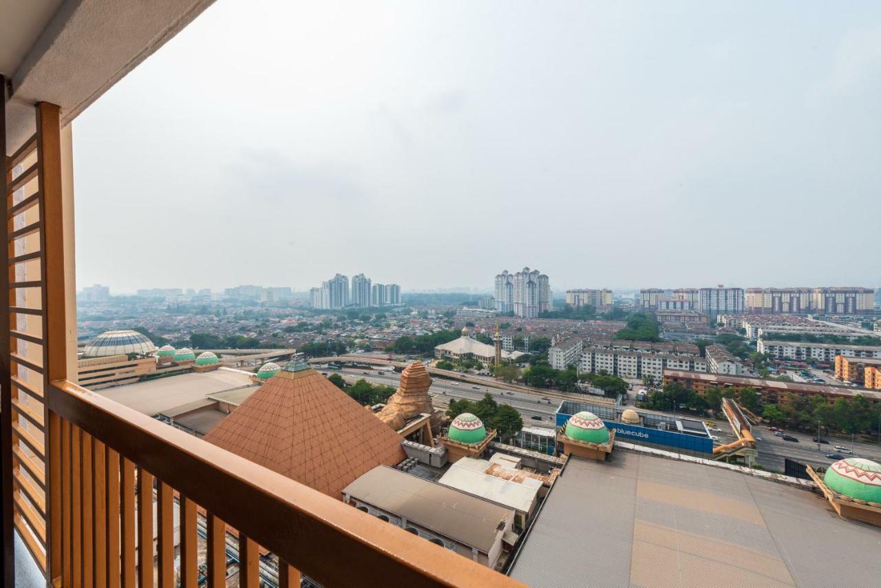 SUNWAY PYRAMID RESORT EXCLUSIVE FAMILY SUITES 5-6 Pax Petaling Jaya Exterior foto